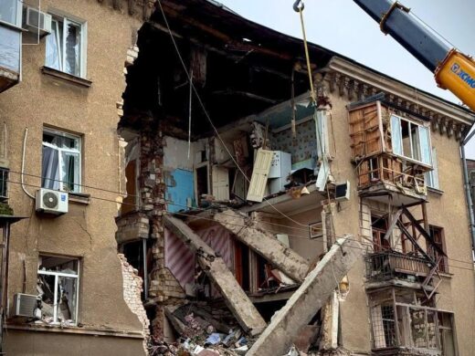 Comme en Syrie, les forces russes ciblent délibérément les infrastructures civiles. 